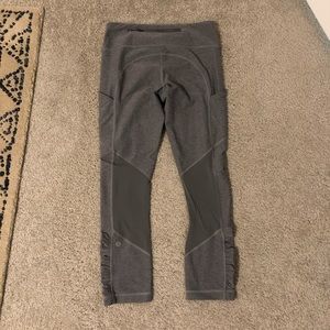 Lululemon crop workout pants